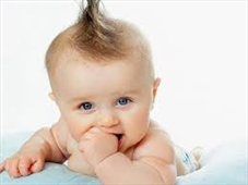 Những thói quen xấu làm hỏng răng của bé